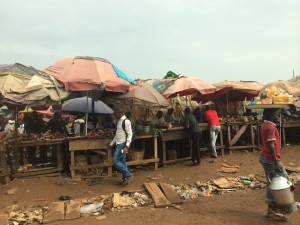 a market scene in Nigeria where onions could be sold.